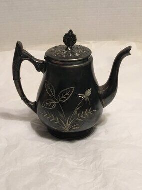 Antique William Rogers MFG. Co. quadruple plate silver plated coffee or tea pot